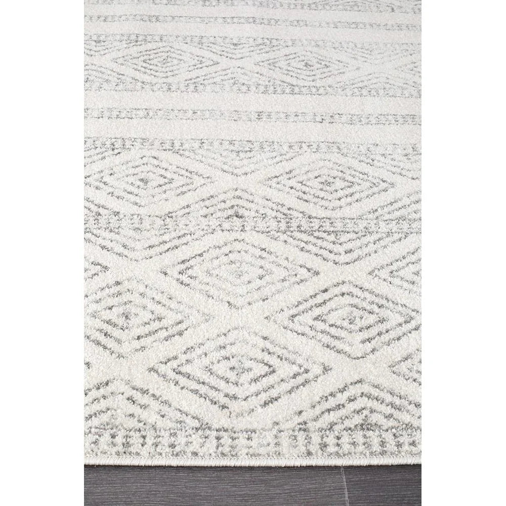 Oasis Salma White And Grey Tribal Rug