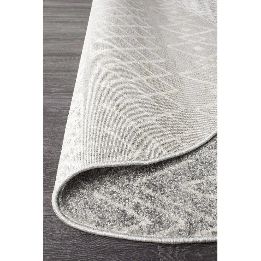Oasis Selma Silver Tribal Round Rug