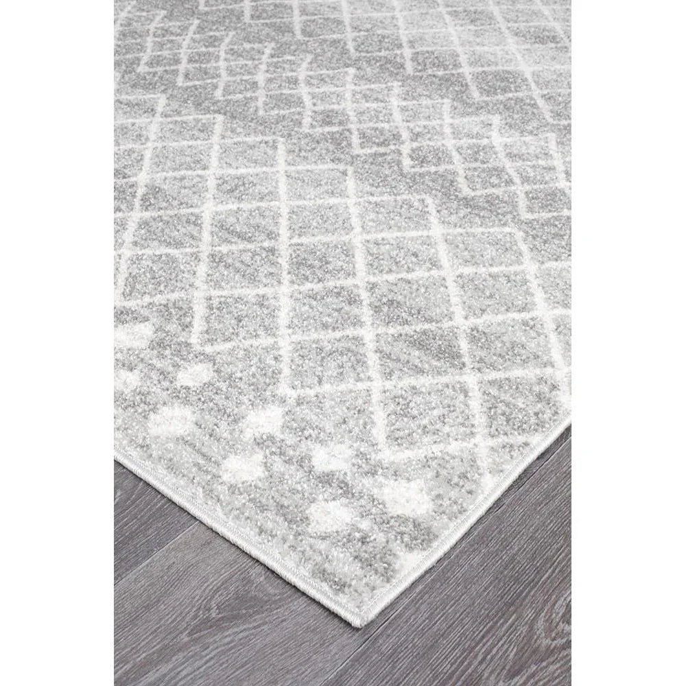Oasis Selma Silver Tribal Runner Rug