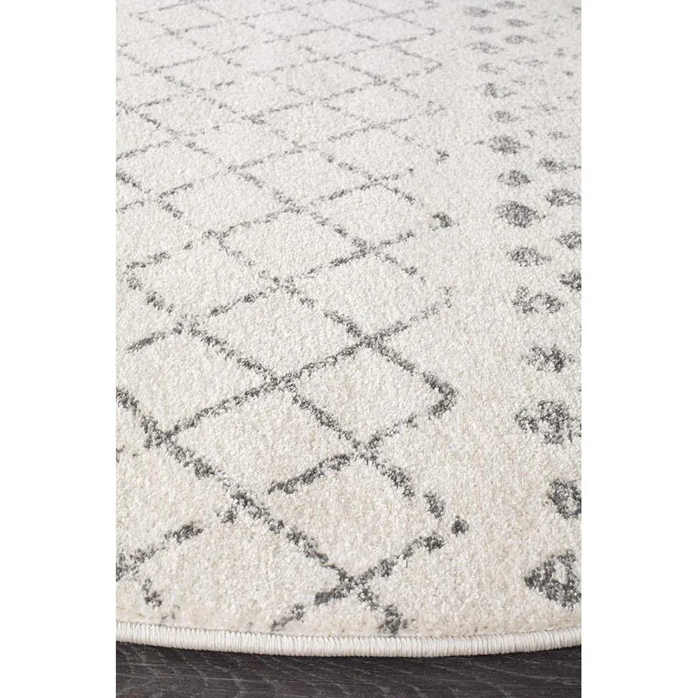 Oasis Selma White Grey Tribal Round Rug