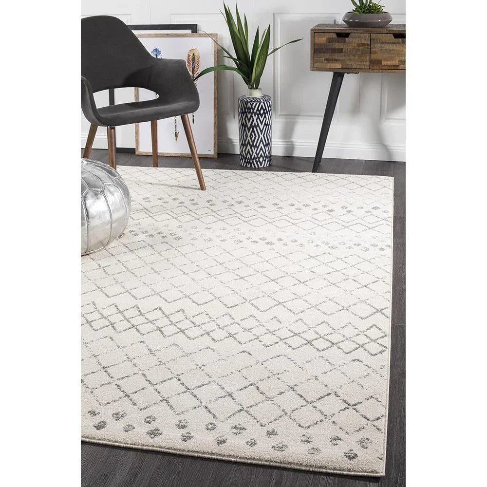 Oasis Selma White Grey Tribal Rug