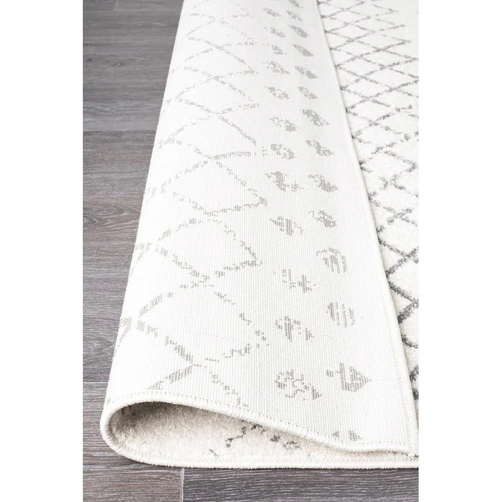 Oasis Selma White Grey Tribal Rug