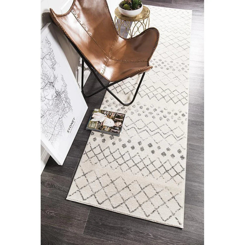 Oasis Selma White Grey Tribal Runner Rug