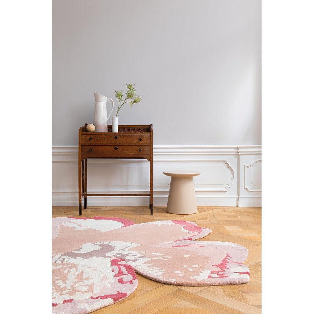 Ted Baker Shaped Magnolia Light Pink Pure Wool Designer Round Rug