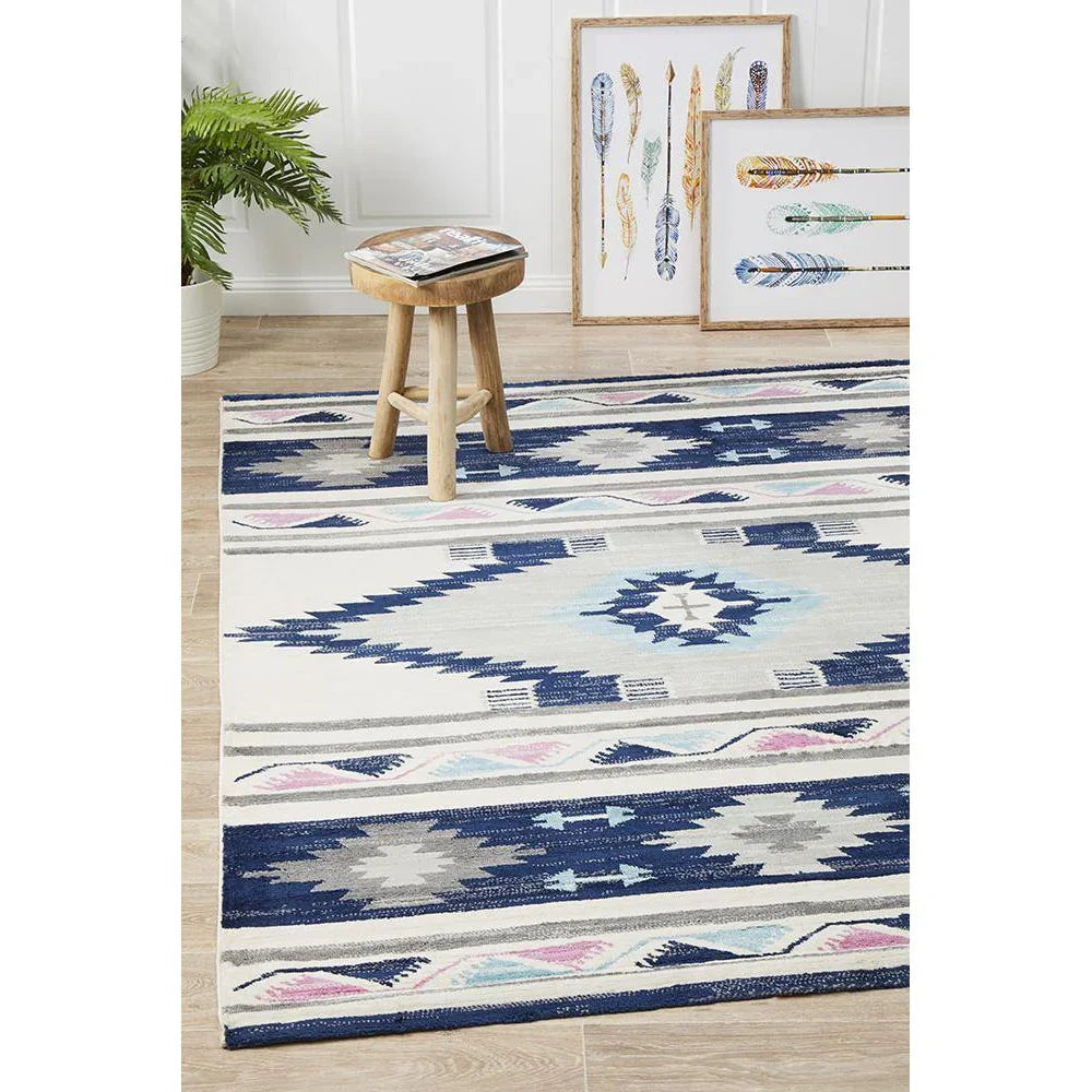 Zanzibar 761 Navy - ICONIC RUGS