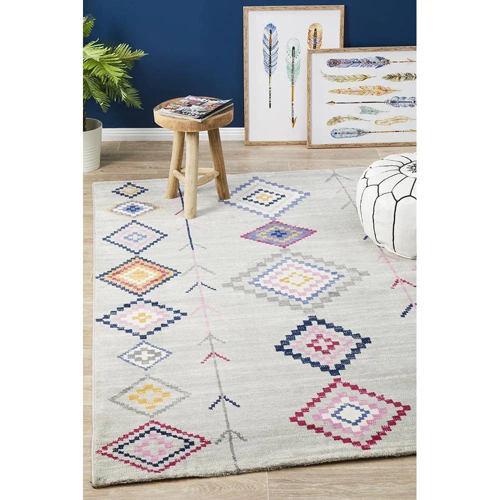 Zanzibar 760 Silver - ICONIC RUGS