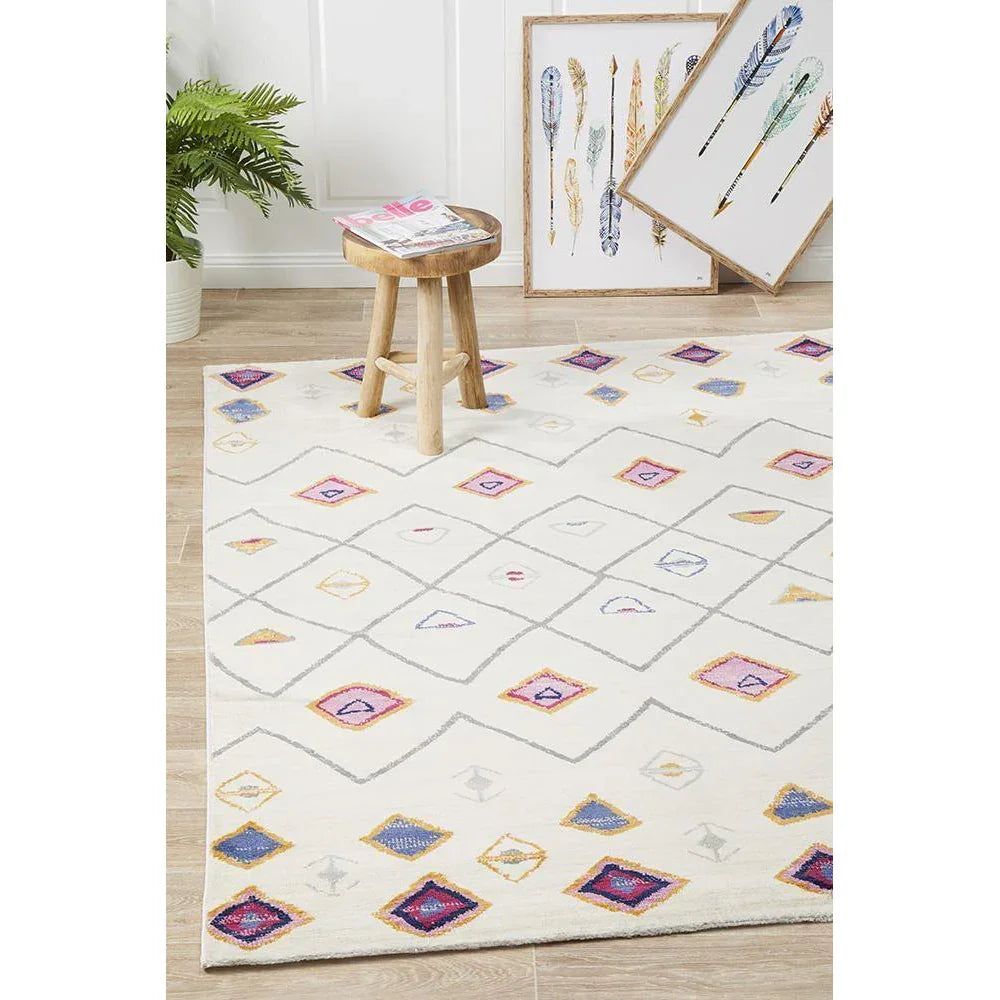 Zanzibar 763 White - ICONIC RUGS