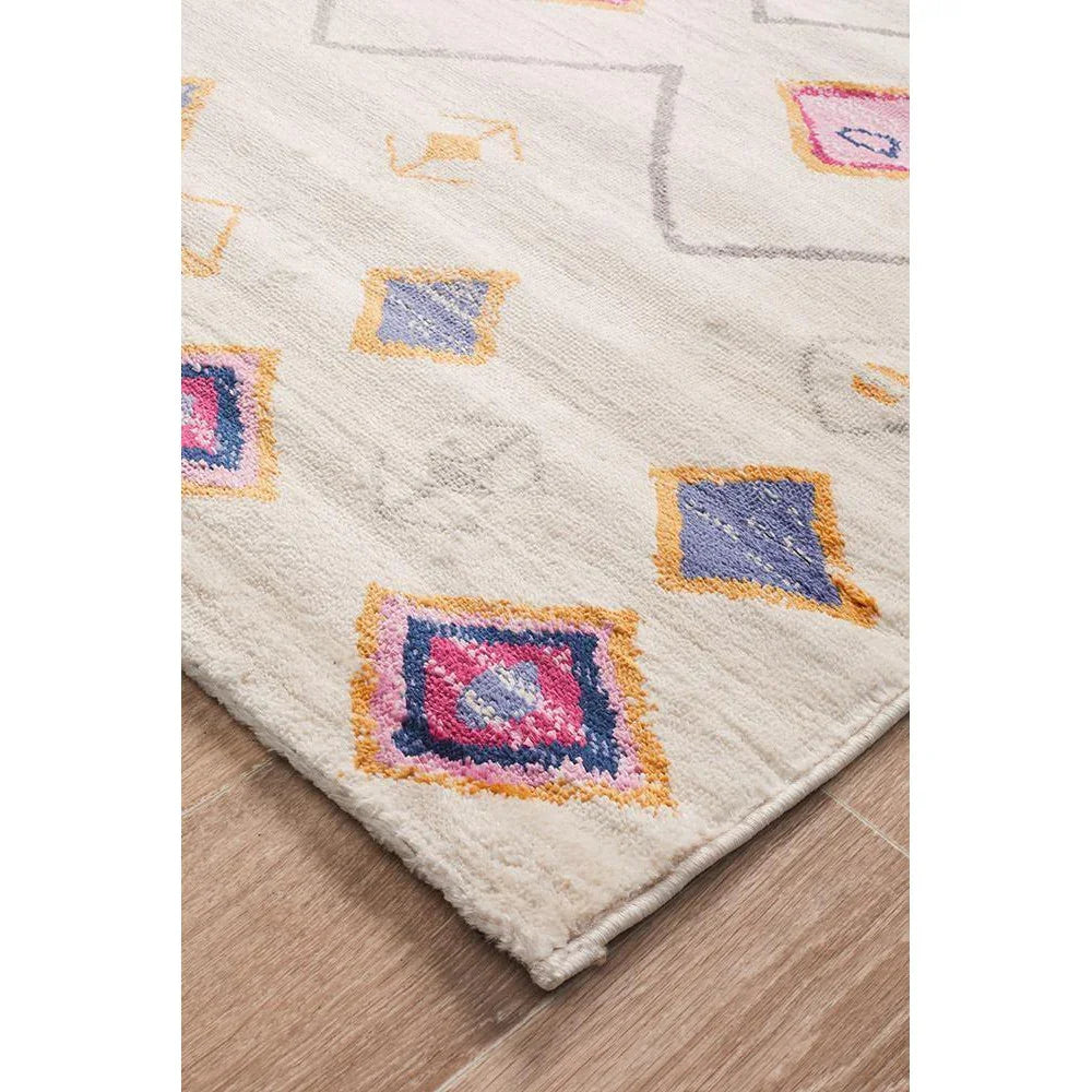 Zanzibar 763 White - ICONIC RUGS